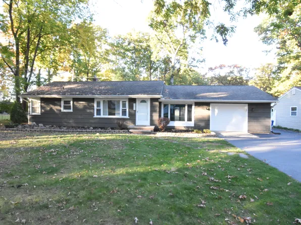 5674 Brunswick Blvd, Waterford, MI 48327