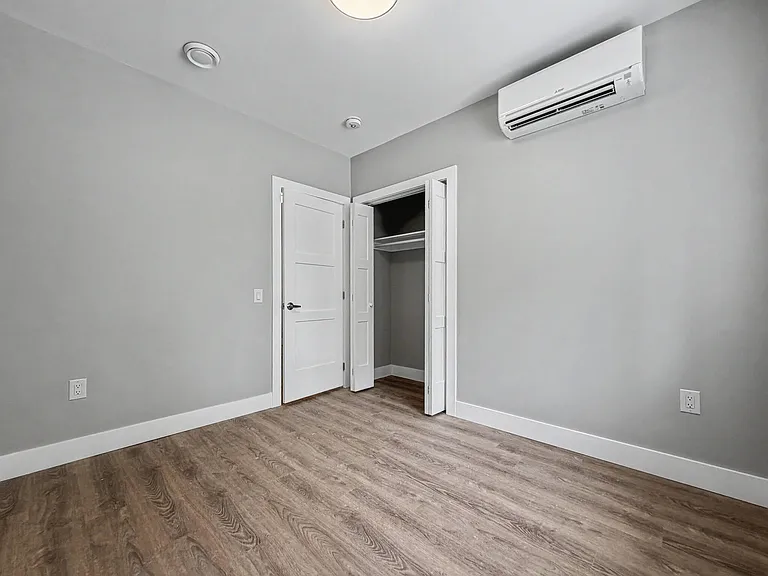 199 Pine St #2 — Photo 9