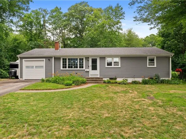 40 Sachem Rd, North Kingstown, RI 02852