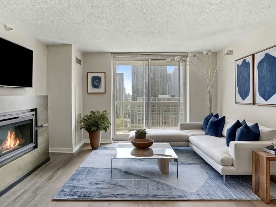 1st image of 613 N State St #1104