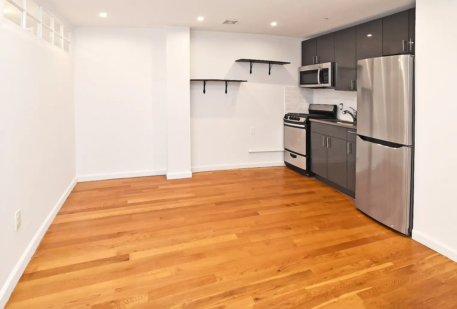 120 Ridge Street — Photo 3