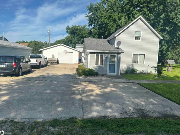 620 Allen St, Duncombe, IA 50532