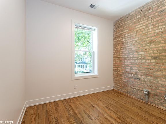 4th image of 5037 N Winchester Ave #2