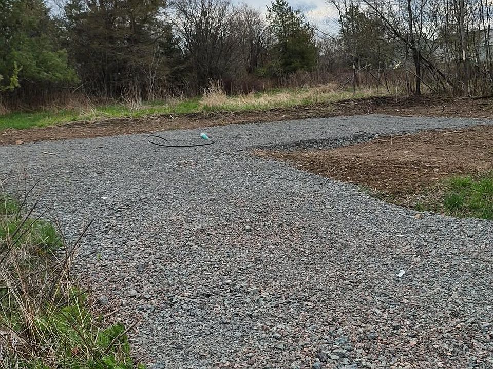 1st image of LOT Wellington St