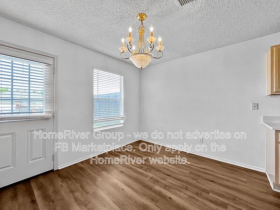 5th image of 1438 Stewart Dr