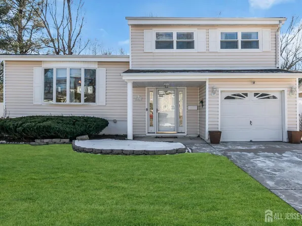 161 Cindy St, Old Bridge, NJ 08857