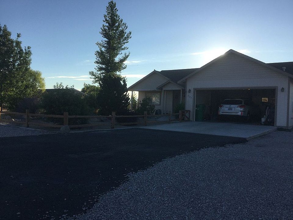 front landscaped yard