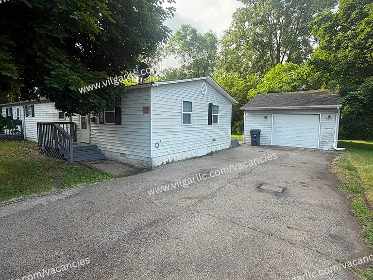 9-11 McKinley St — Photo 1