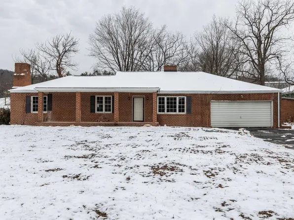 10840 Rawley Pike, Hinton, VA 22831