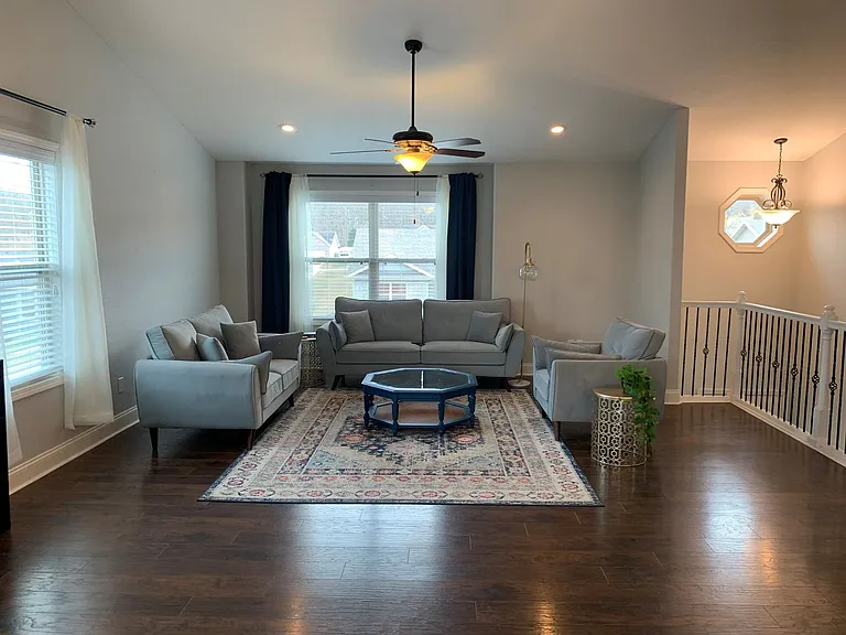 120 Mary Catherine — Photo 3