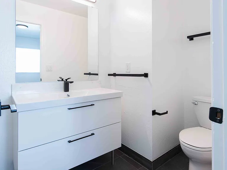 128 E Reed St #3 — Photo 8