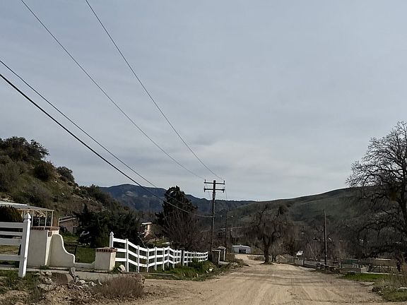 5th image of 382 Chimney Canyon Rd