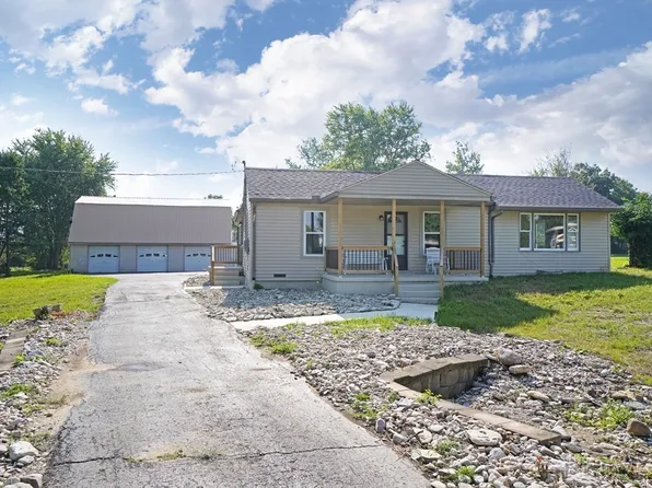 2824 Elgin Rd, Oxford, OH 45056