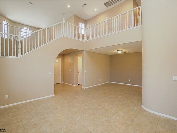 4th image of 633 Homewillow Ave