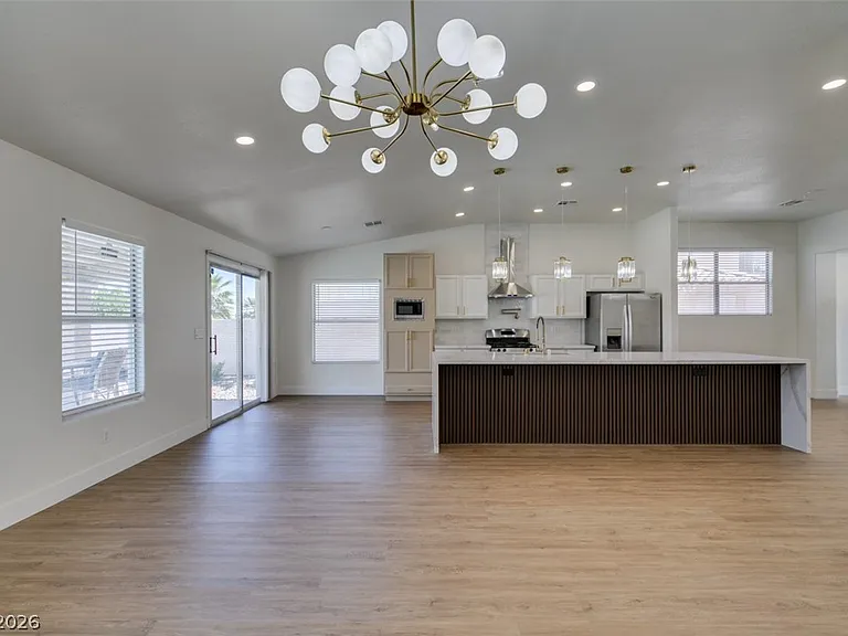 7824 Villa Finestra Dr — Photo 17