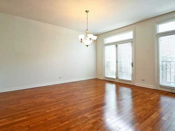 3rd image of 1802 Admiral Ct