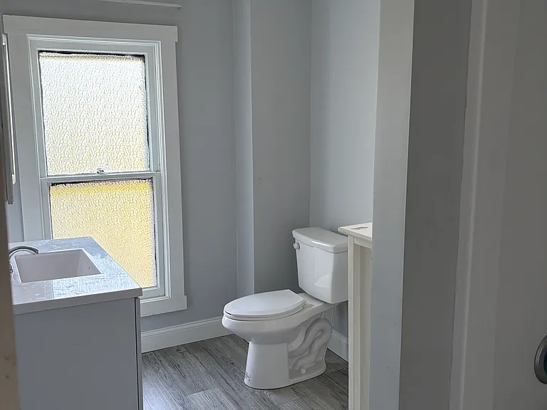 35 Center St #2 — Photo 5