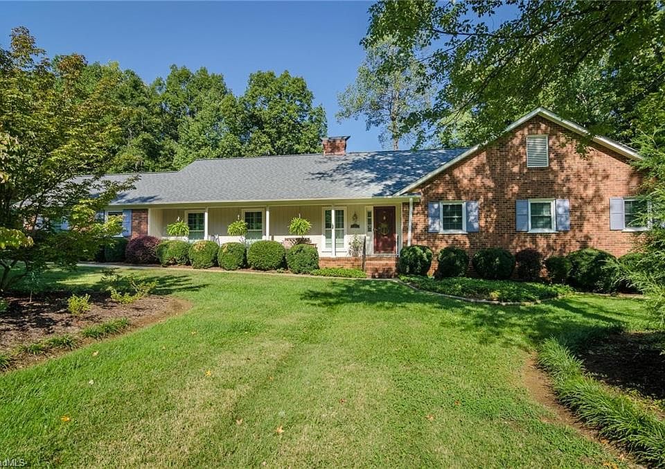1st image of 5202 Forest Oaks Dr