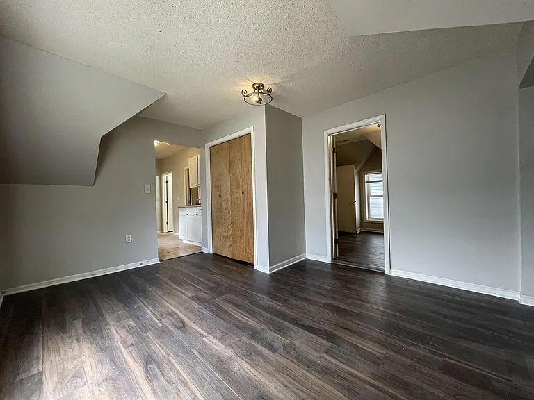 3255 Logan Ave N #2 — Photo 7