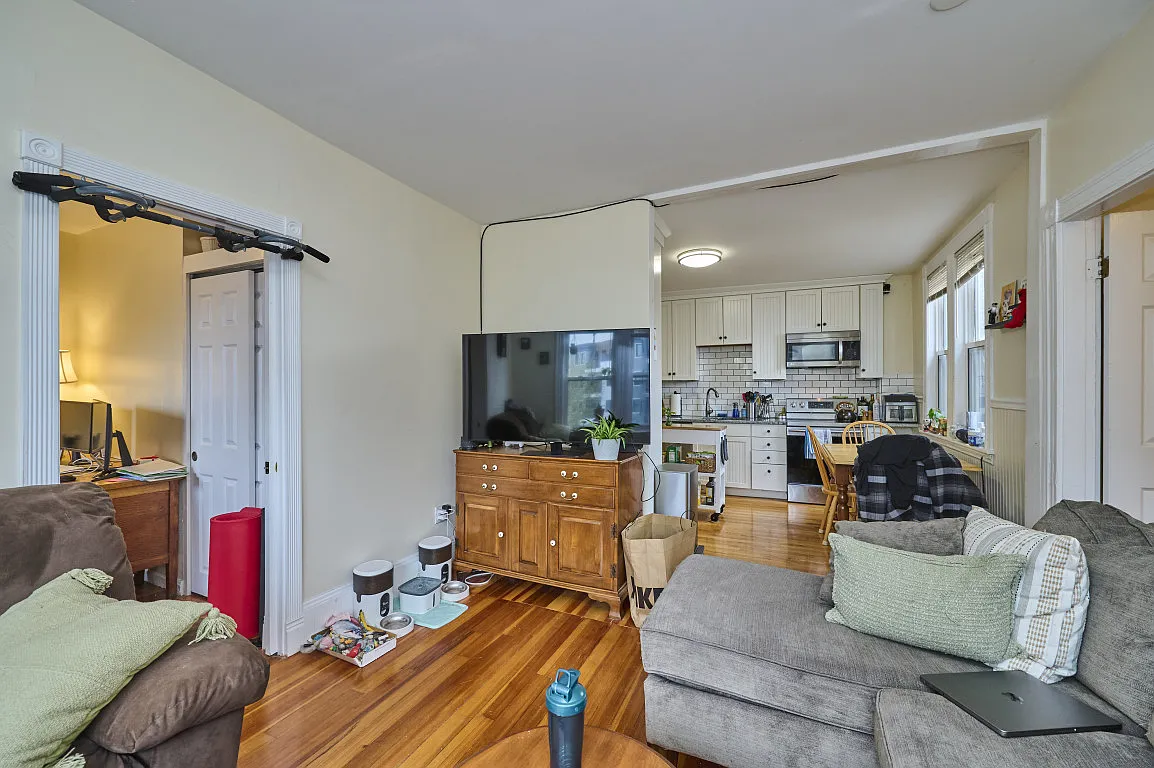 2 bed, 526 sqft, $2,500 — Photo 2