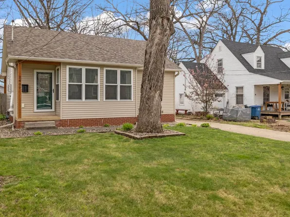 2409 33rd St, Des Moines, IA 50310