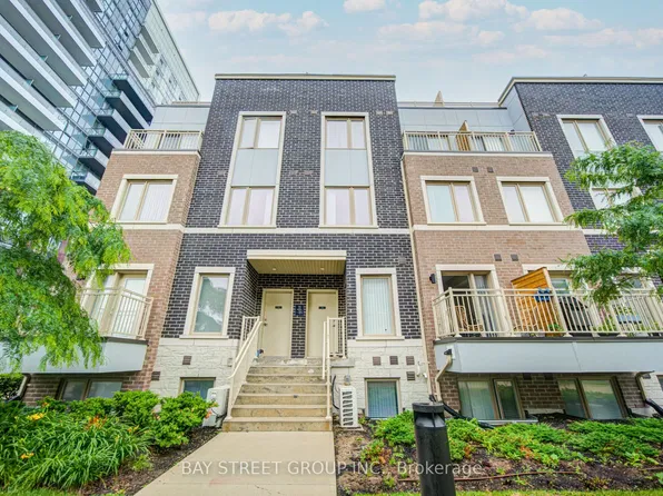 11 Honeycrisp Cres #Townhouse 3, Vaughan, ON L4K 0N7