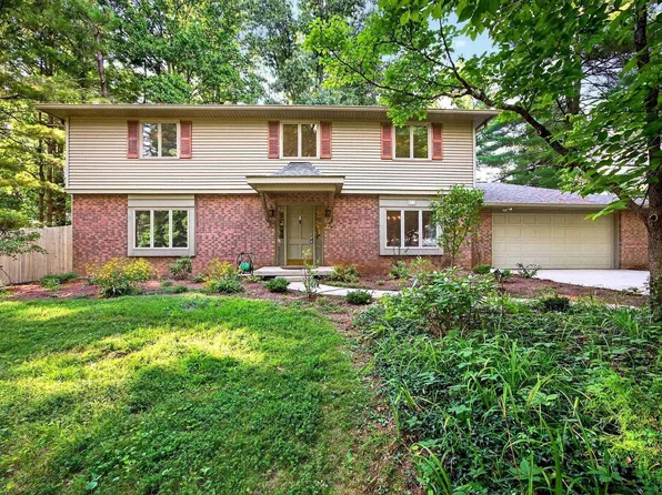 317 E Rusgan Dr, Bloomington, IN 47408