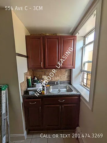 554 Avenue C Photo 1