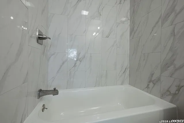 7539 Rimhurst — Photo 12