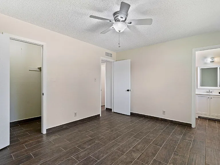 2608 Dan Sikes Dr — Photo 21