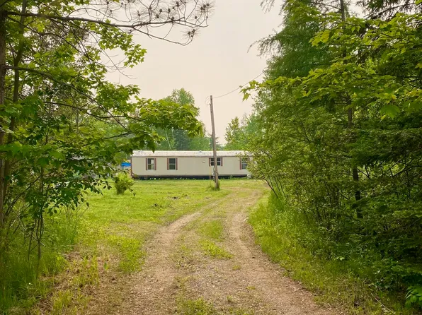 18638 S Riverside Dr, Pickford, MI 49774