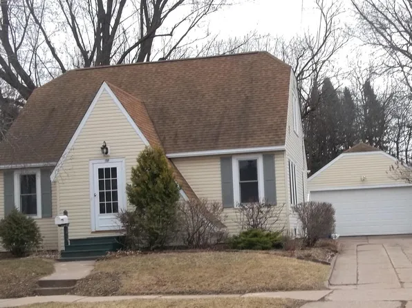 12 E 2nd St, Clintonville, WI 54929