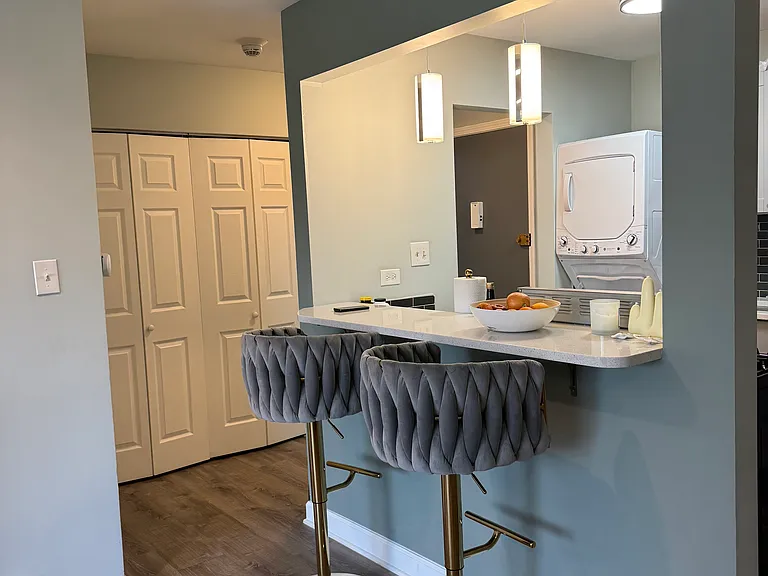 151 W 63rd St #F203 — Photo 6