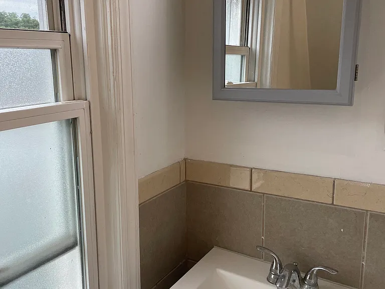 31 Saint Andrews Pl #10 — Photo 9