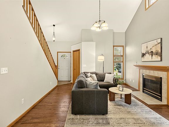 5th image of 45 Heron Cir