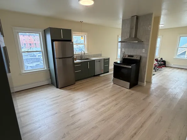 31 Harold St Floor 1, Providence, RI 02908