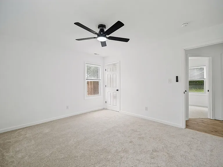 55 Greeneland Blvd — Photo 22