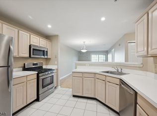 229 Potomac Dr, Basking Ridge, NJ 07920