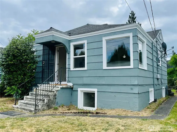 334 Garden Avenue N, Renton, WA 98057