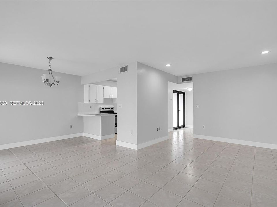 1st image of 3816 SW 82nd Ave