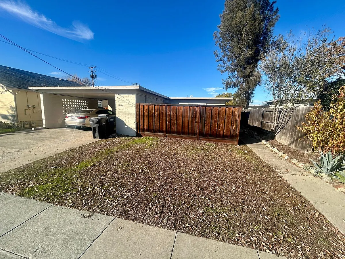 Building Photo - Second & S. P Street Duplexes