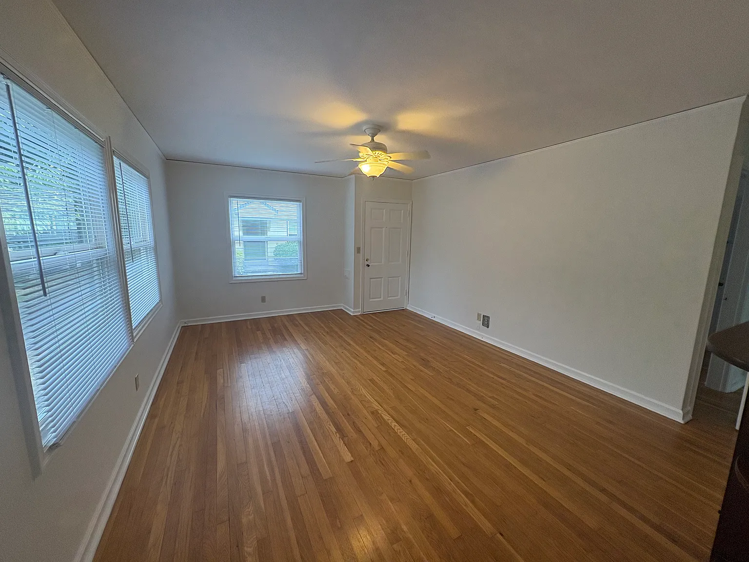 5830 SE Milwaukie Ave — Photo 2