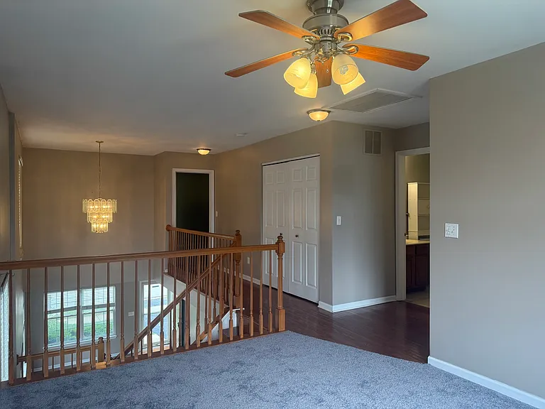 21529 Franklin Cir — Photo 17