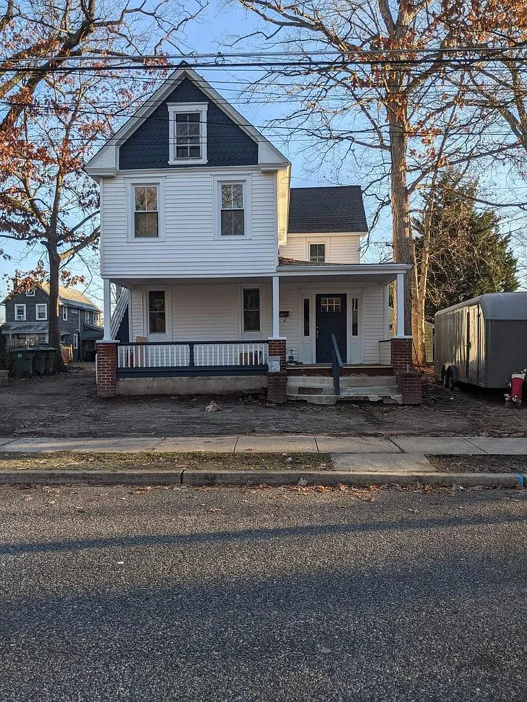 3 bed, 980 sqft, $2,250 — Photo 2