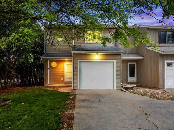 2802 Muscatine Ave, Iowa City, IA 52240