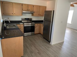 140 Clark St APT 2, Milford, CT 06460