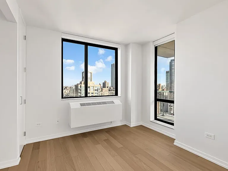 75 W End Ave #R20A — Photo 6