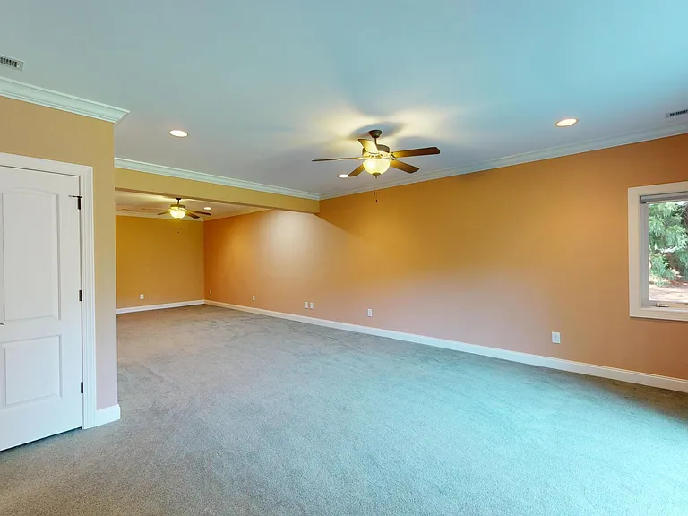110 Josephs Point — Photo 34