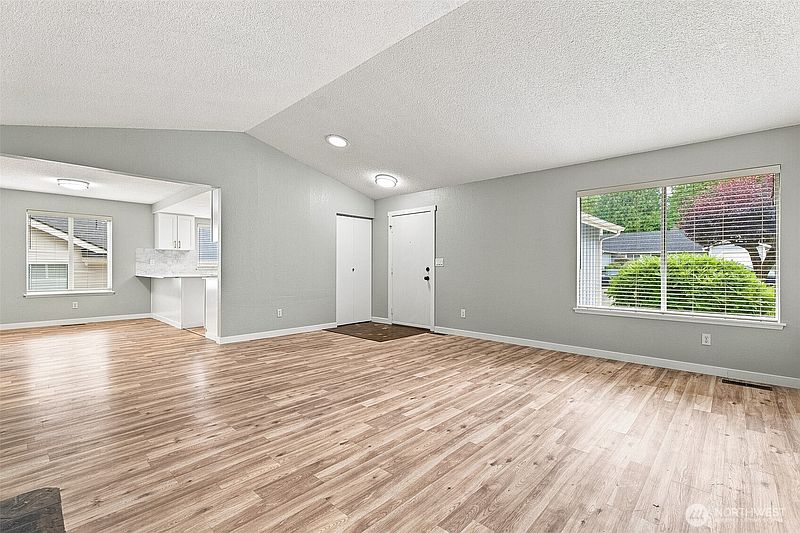 4th image of 1921 SW 307th Street #B