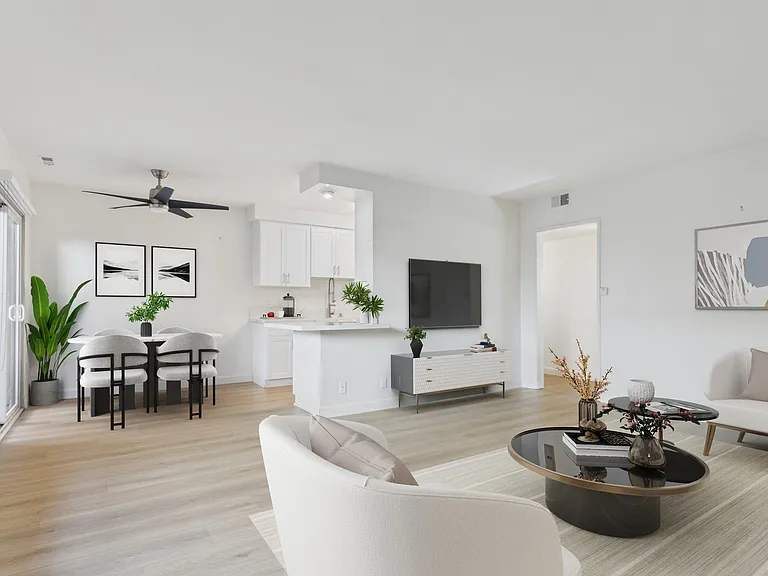 Fifth Street Apartments — Photo 13